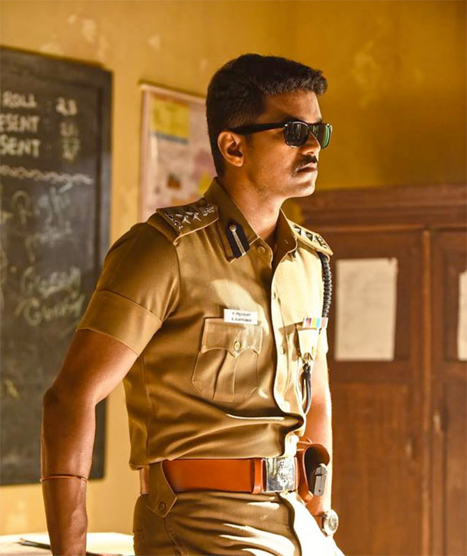 Vijay In Theri - Vijay Theri Movie - HD Wallpaper 