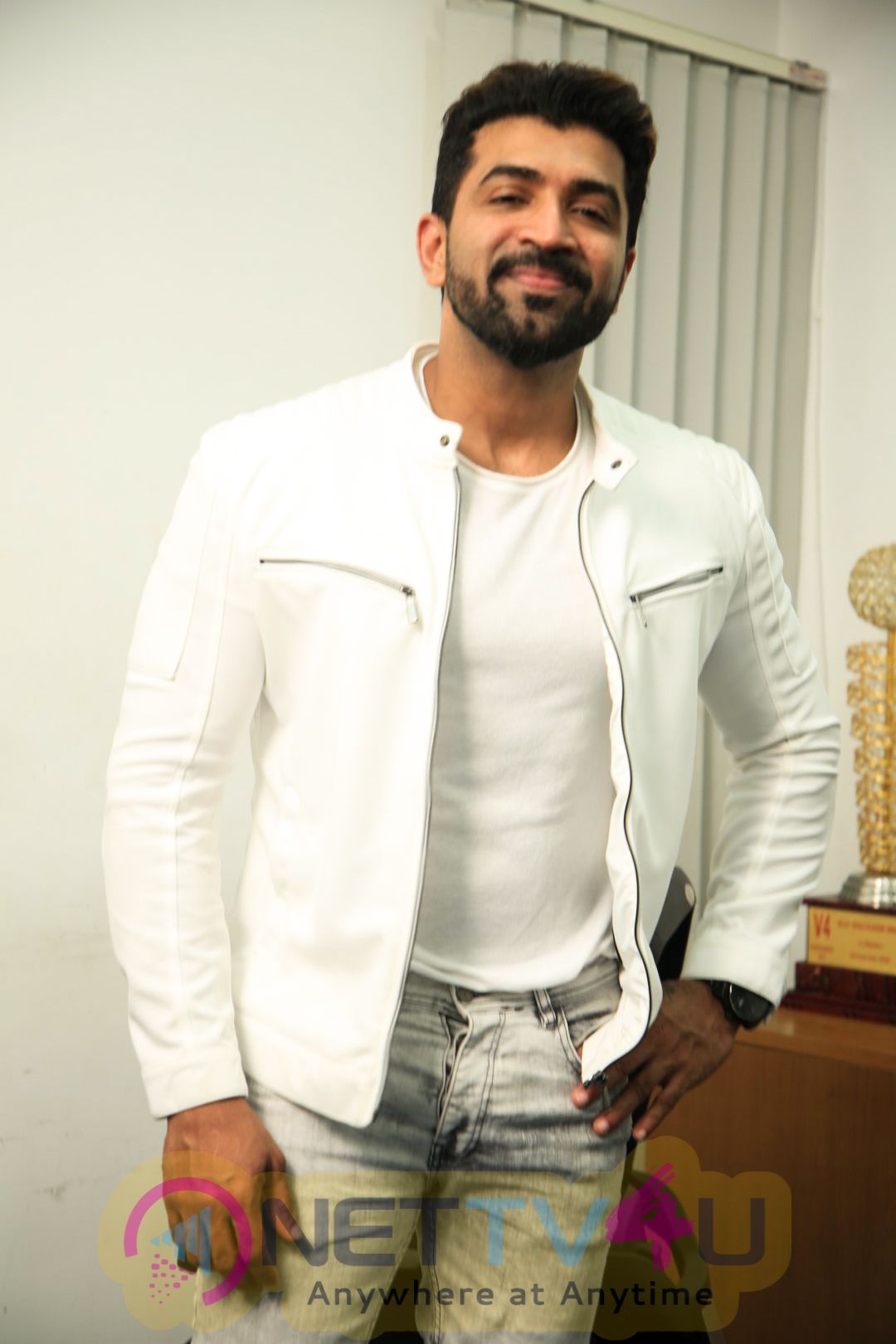 Actor Arun Vijay Exclusive Interview Stills Tamil Gallery - Arun Vijay Hd Photos New - HD Wallpaper 