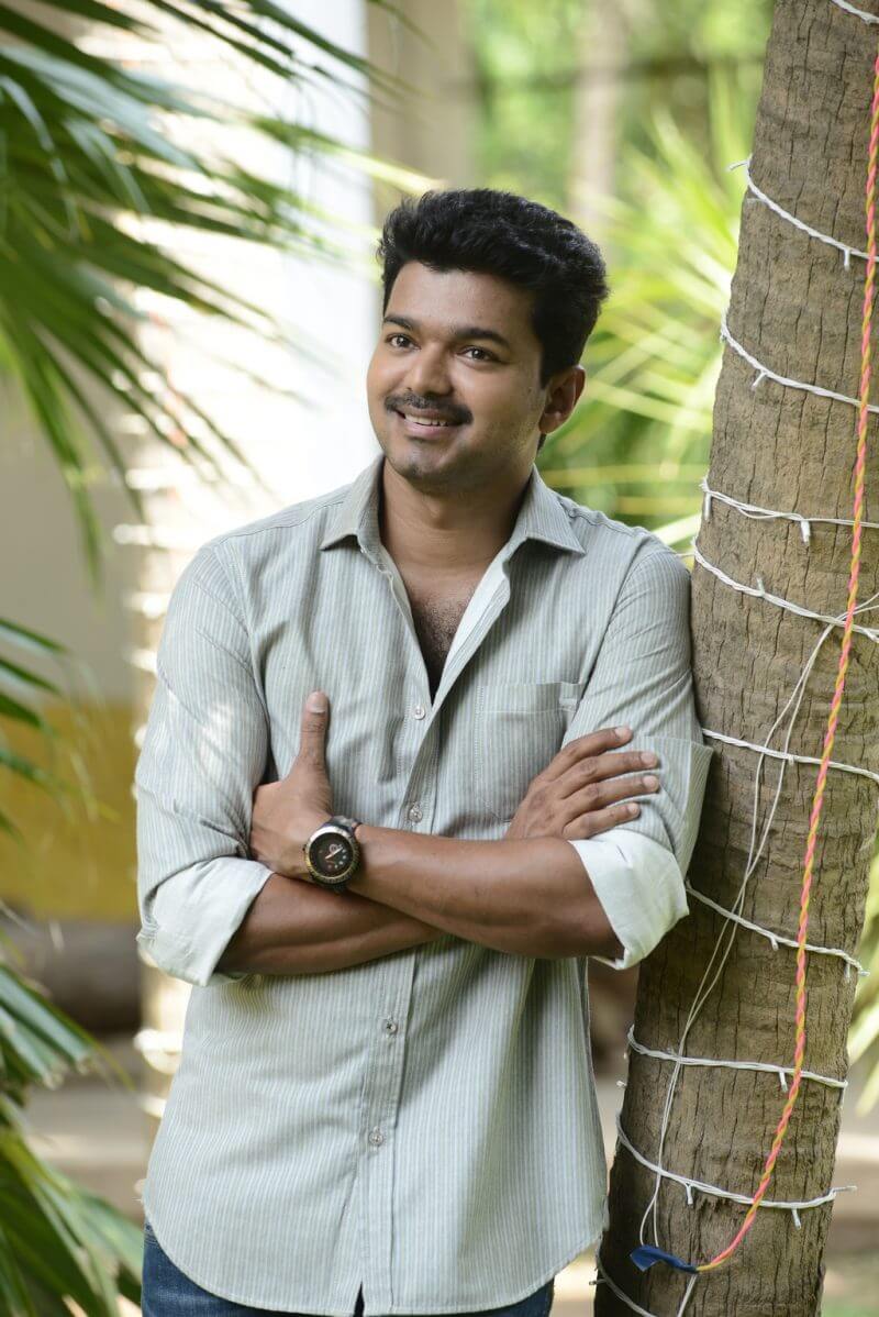 Vijay Birthday Photos - Actor Vijay Quotes About Life - HD Wallpaper 