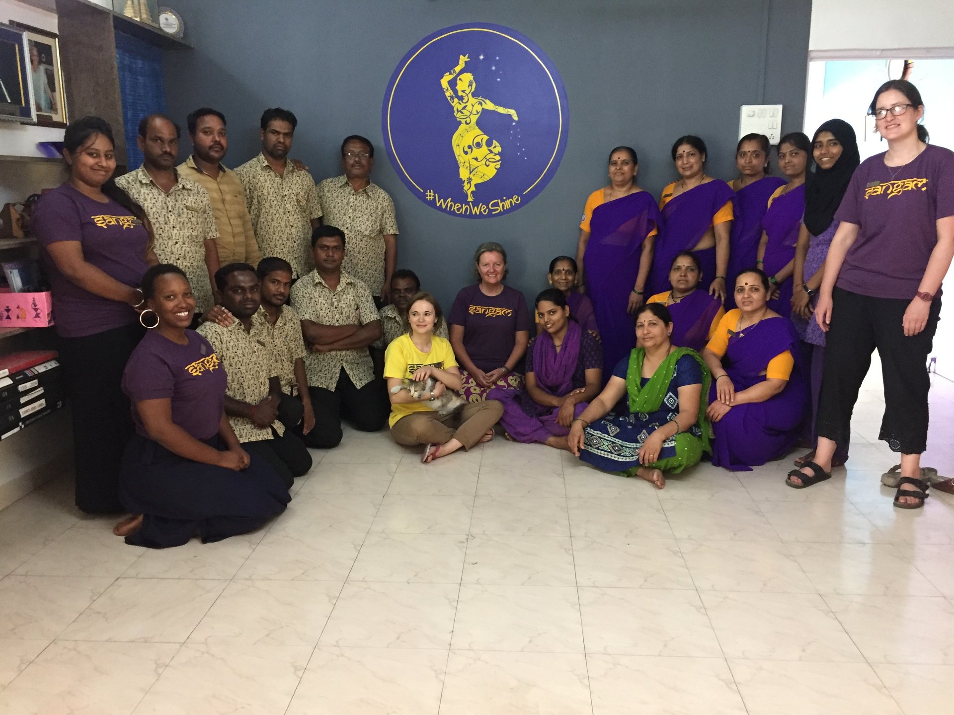 Sangam Family - World Guide Sangam Pune - HD Wallpaper 