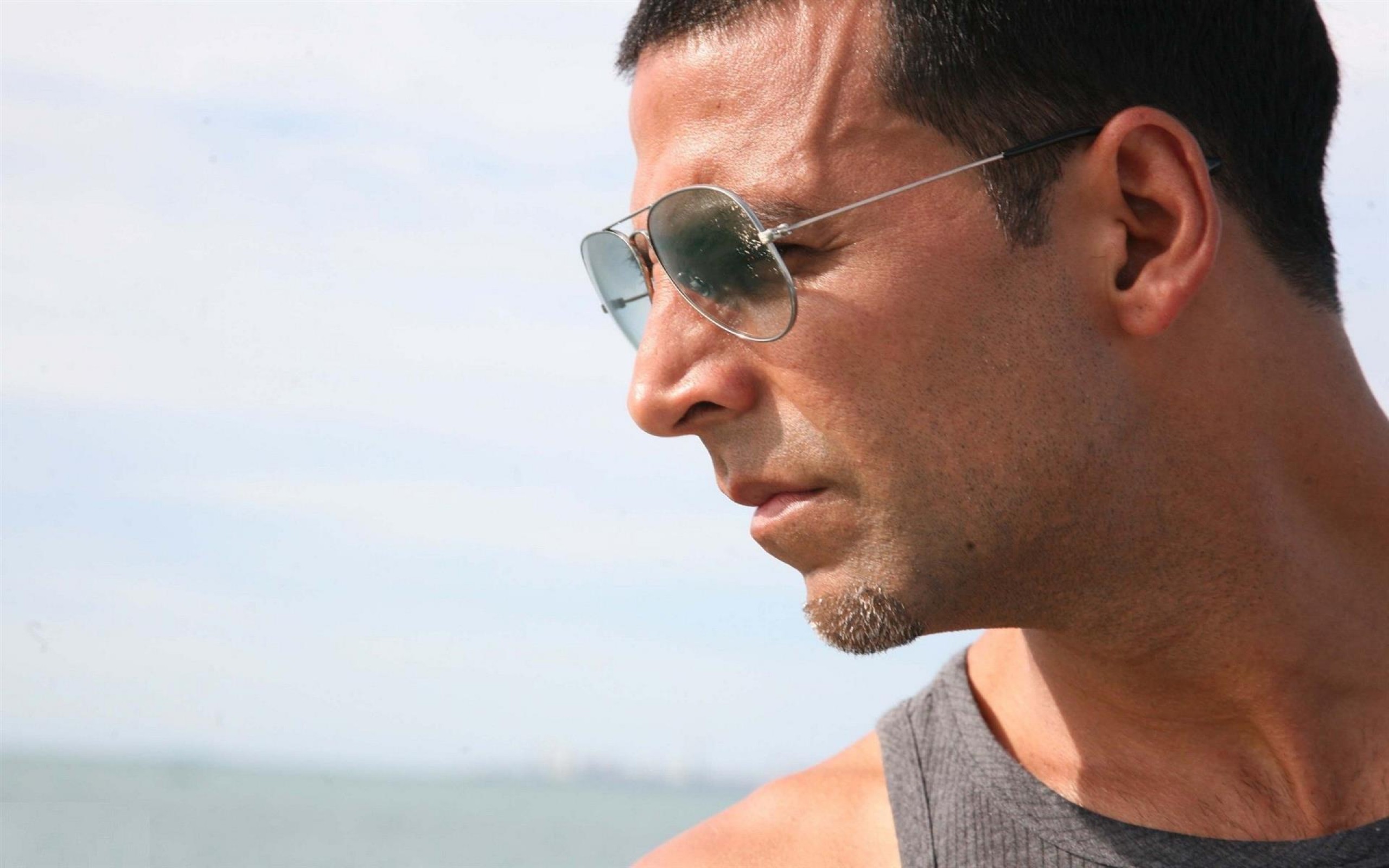 Akshay Kumar In Blue - HD Wallpaper 
