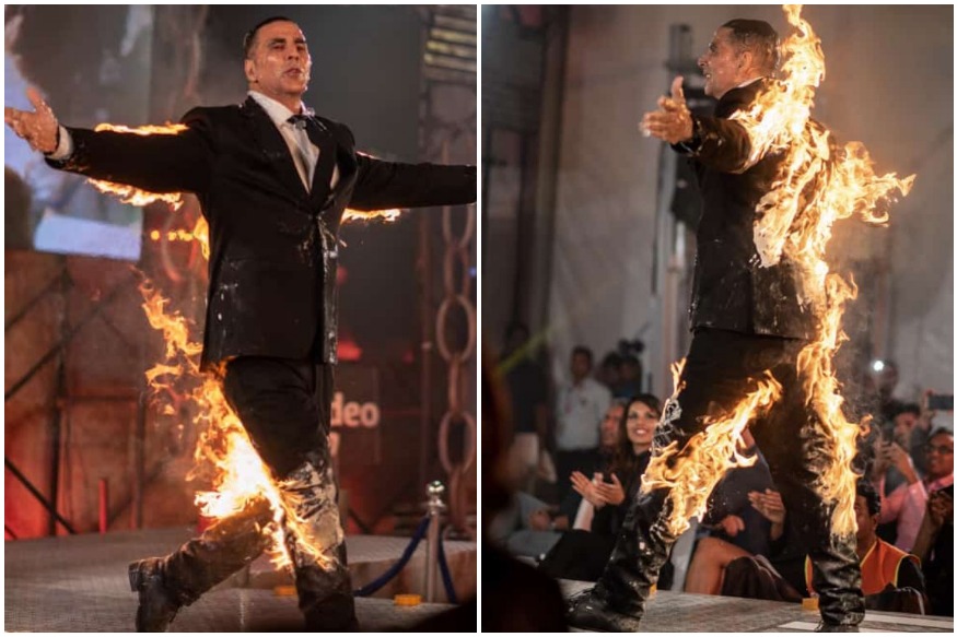 Akshay Kumar Fire Ramp Walk - HD Wallpaper 