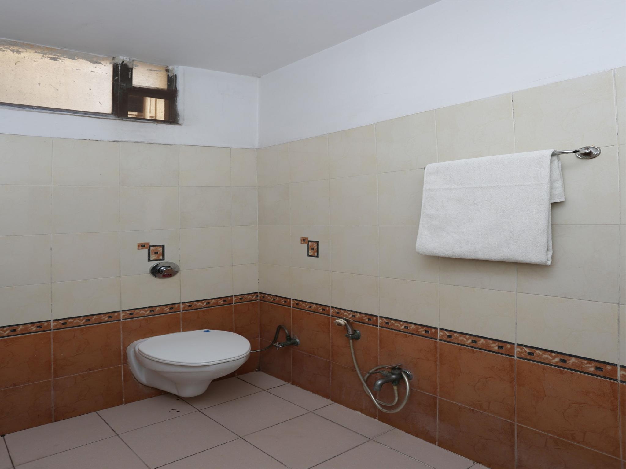 Bathroom - HD Wallpaper 