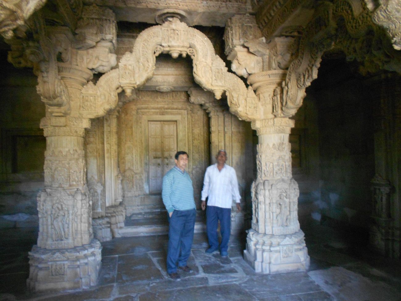 Jagdish Temple, Udaipur - Column - HD Wallpaper 
