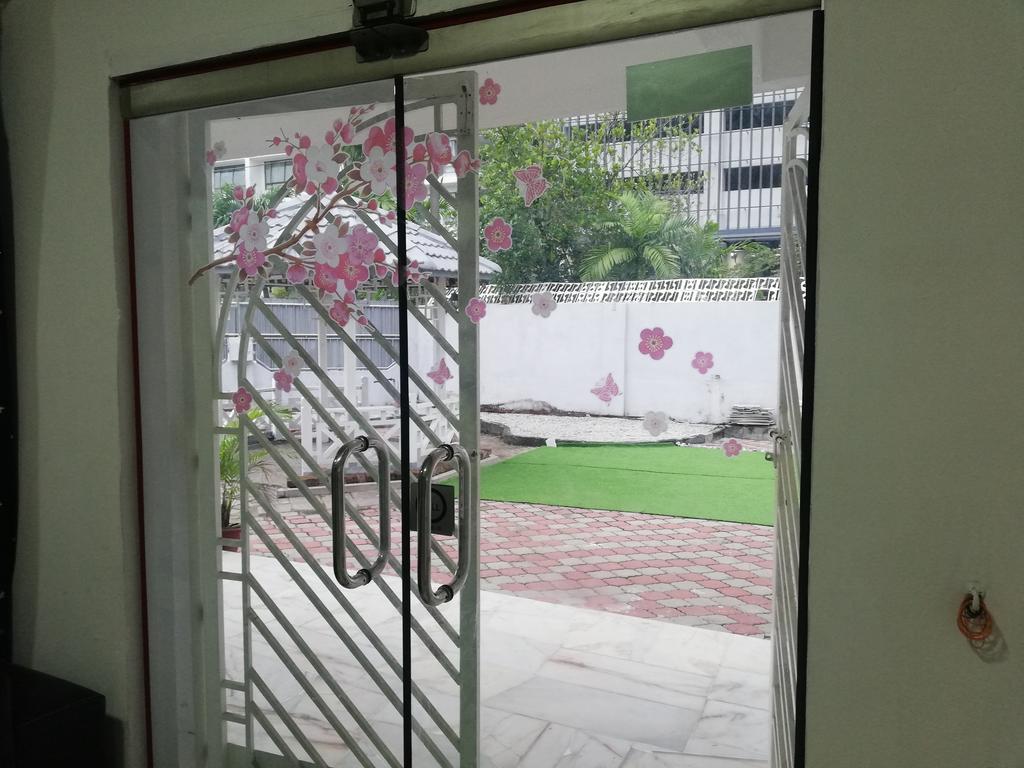 Sliding Door 1024x768 Wallpaper teahub.io