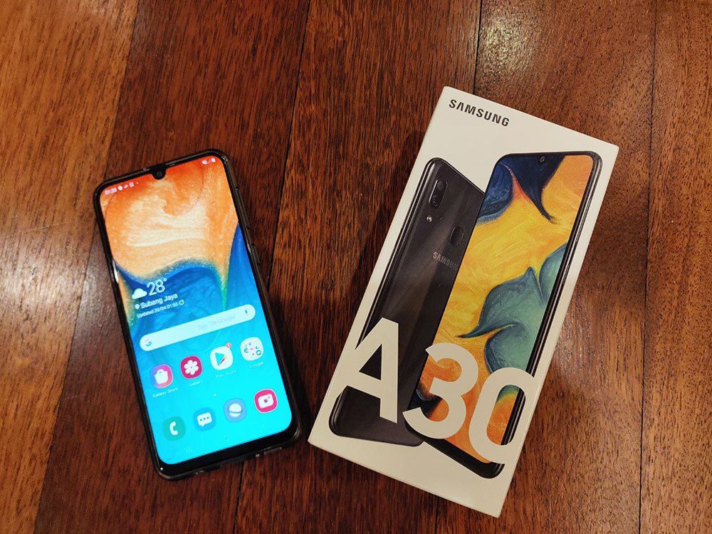 Samsung Galaxy A30 - HD Wallpaper 