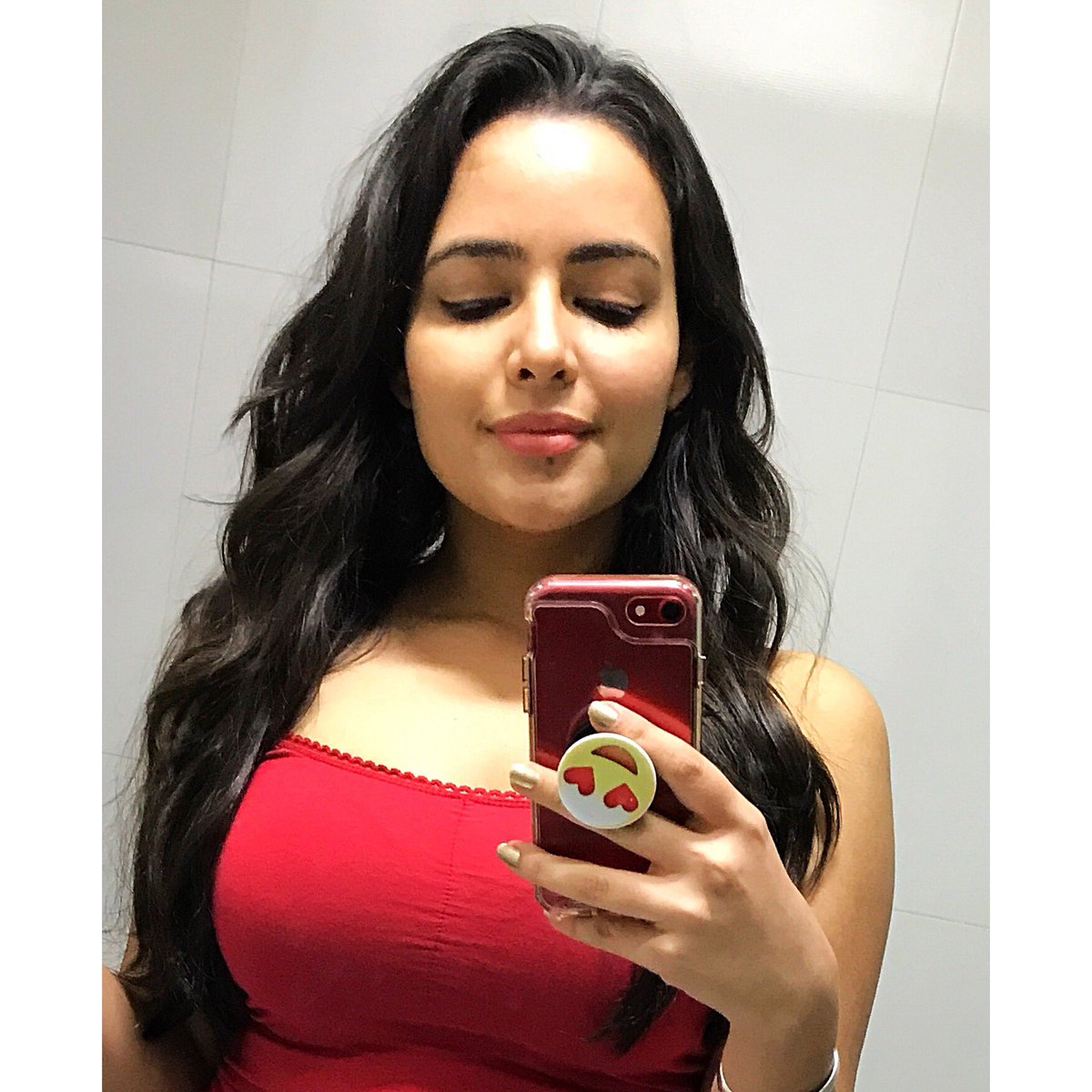 Selfie - HD Wallpaper 