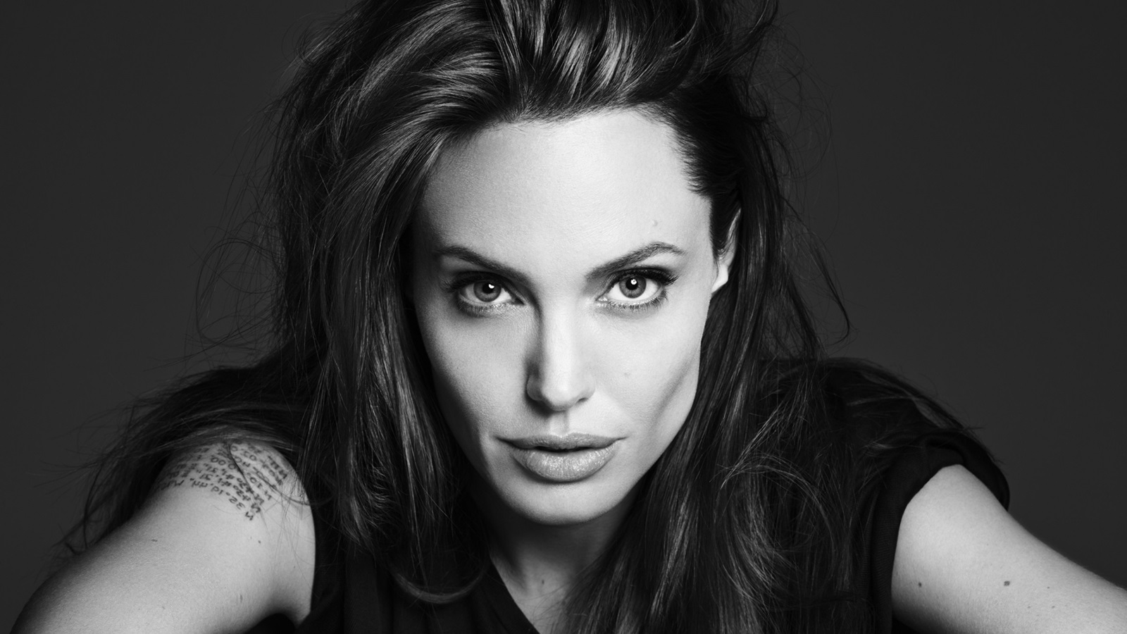 Hollywood Actress Angelina Jolie Hd Wallpapers - Girl - HD Wallpaper 