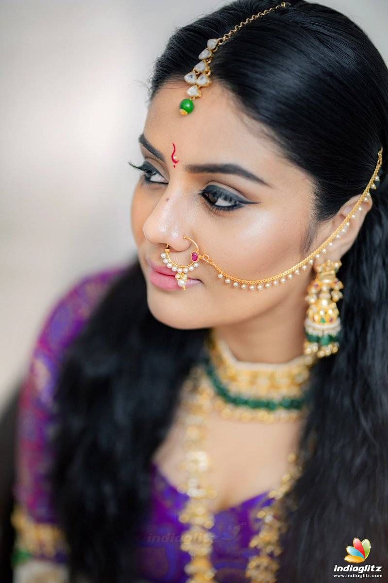 Sreemukhi Close Up - HD Wallpaper 