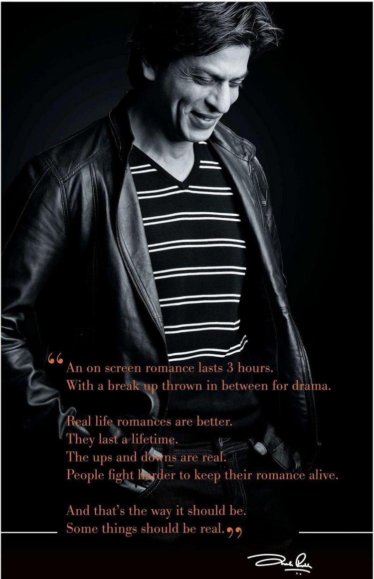 Shahrukh Khan Dimple Smile - HD Wallpaper 