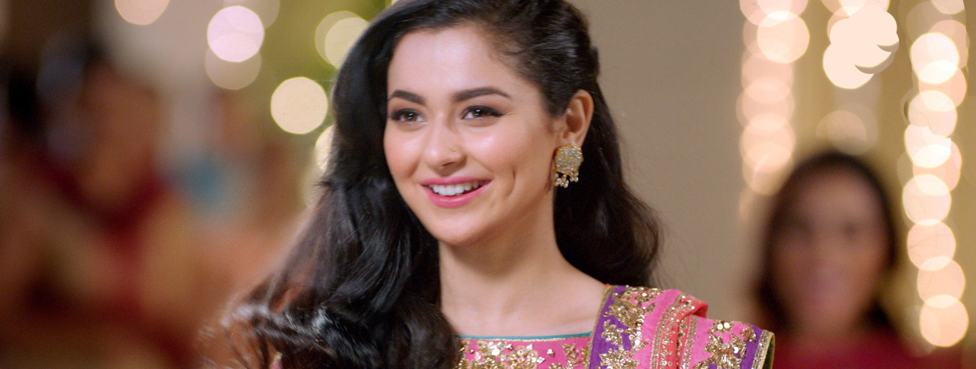 Hania Amir - HD Wallpaper 