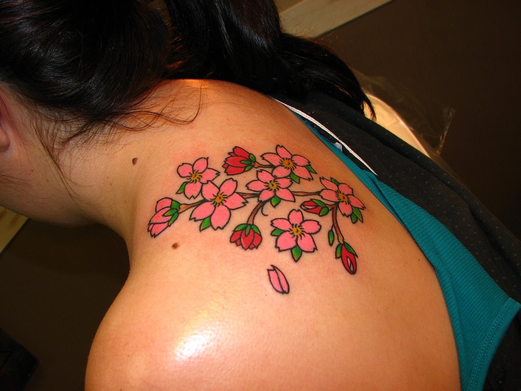 Tattoo Ideas For Women Back Shoulder - HD Wallpaper 