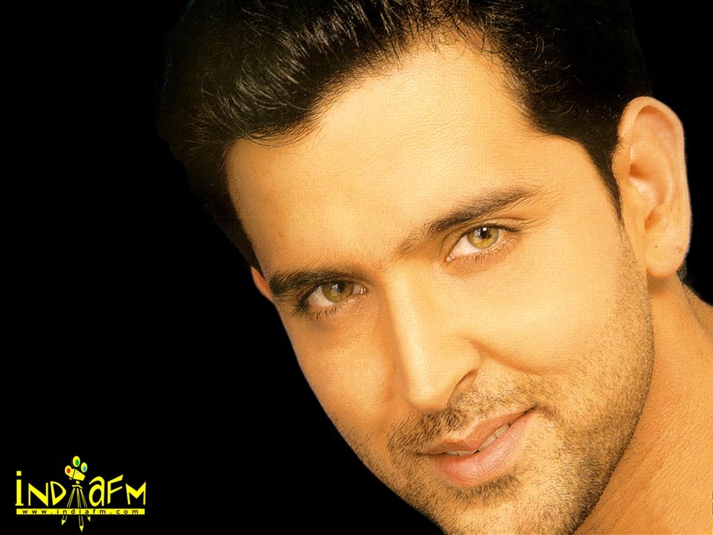 Hrithik Roshan Cute - HD Wallpaper 