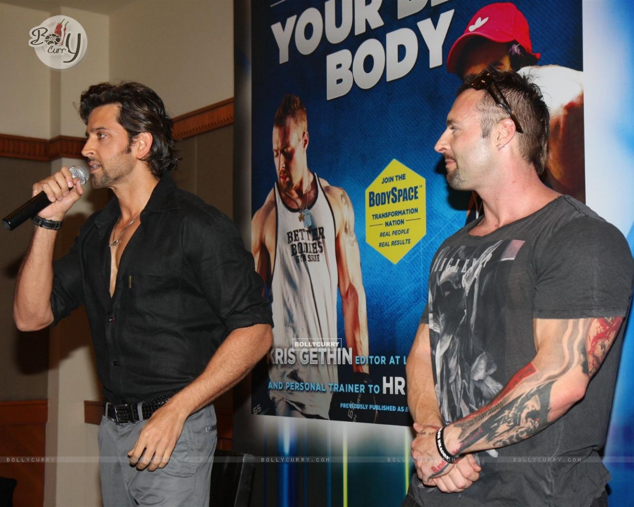 Hrithik Roshan Unveils Krish Gethin S Book Guide To - Singing - HD Wallpaper 
