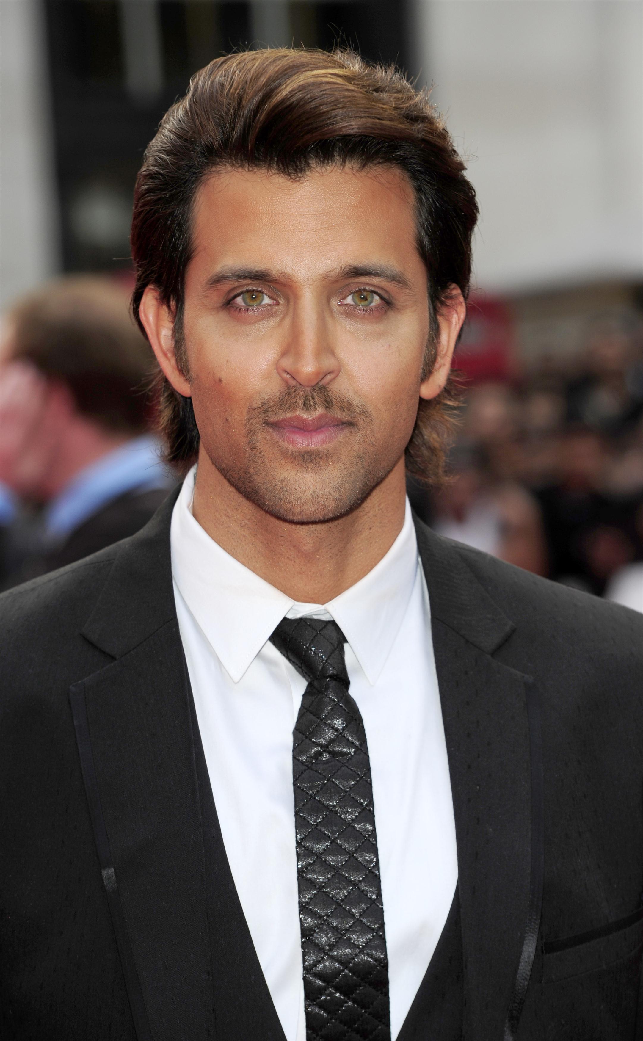 Hrithik Roshan - HD Wallpaper 
