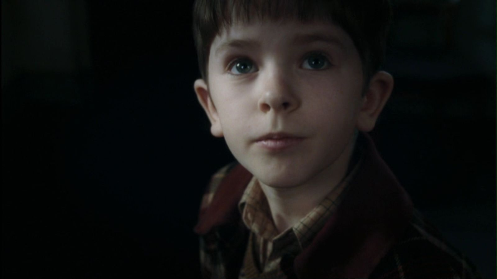 Freddie Highmore Image - Freddie Highmore Charlie And The Chocolate Factory - HD Wallpaper 