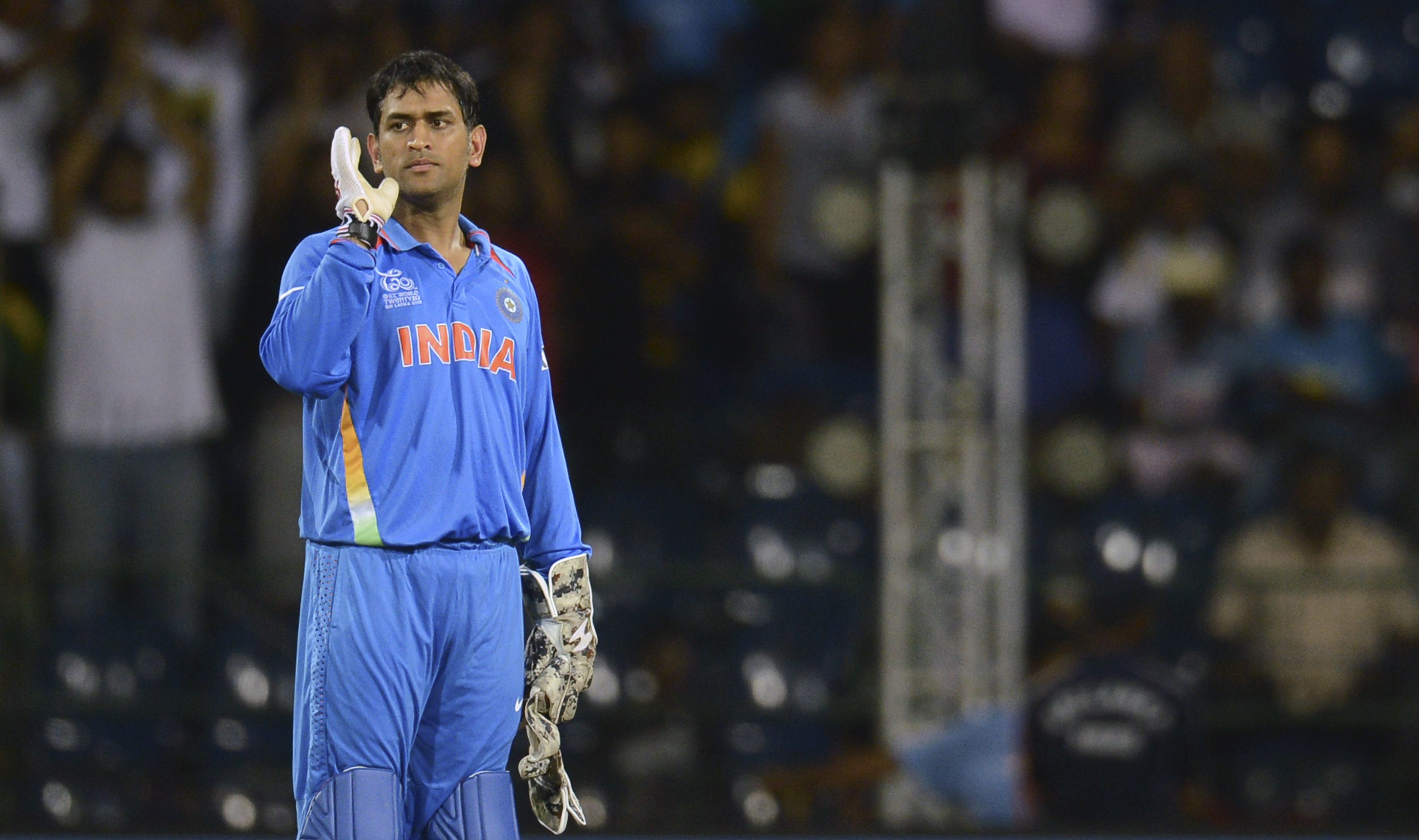 Csk Players Wallpapers With Profile Indian Cricket - Missing Dhoni - HD Wallpaper 