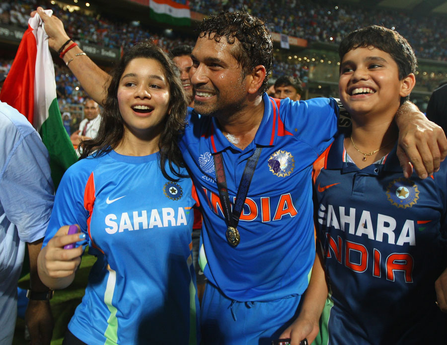 Sachin Tendulkar Son And Daughter - HD Wallpaper 