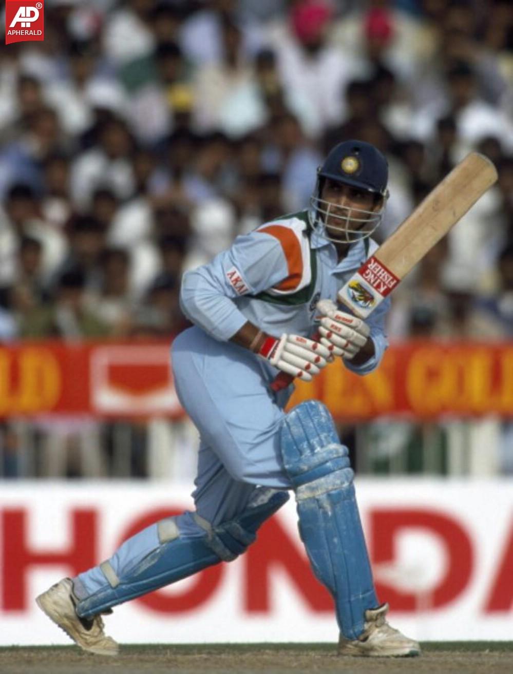 Sourav Ganguly King Fisher Bat - HD Wallpaper 