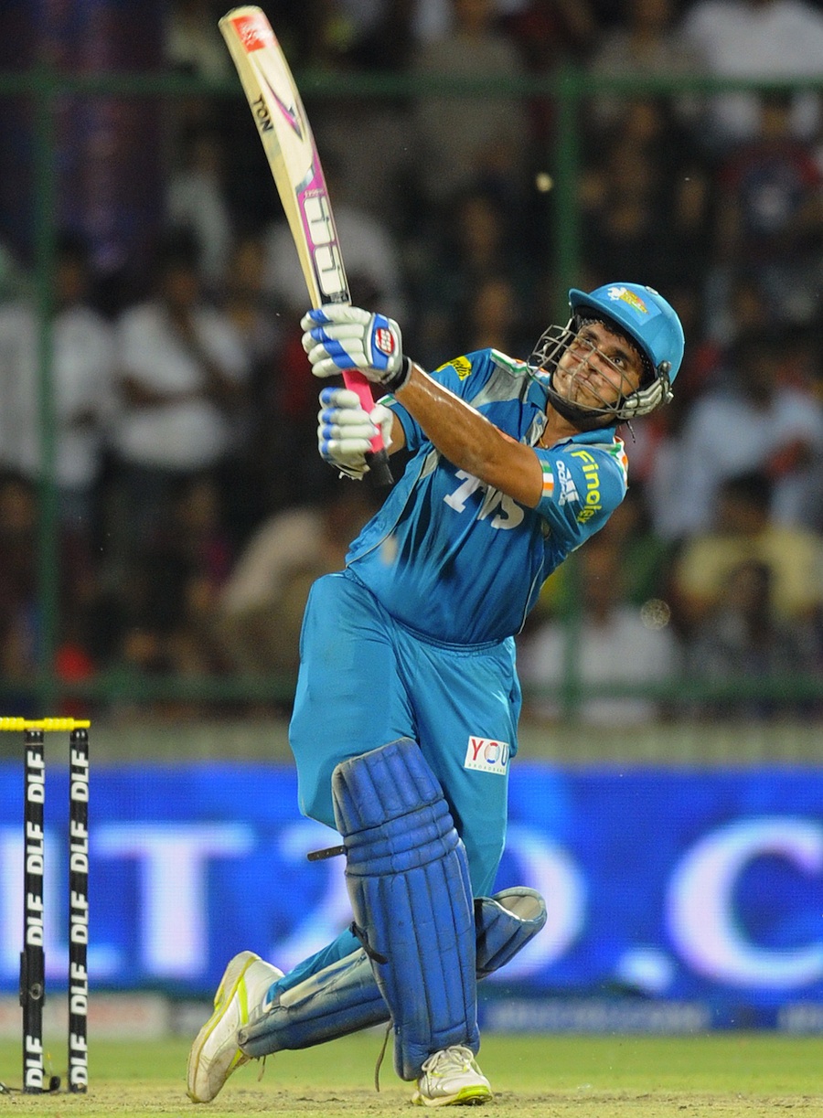 Sourav Ganguly Playing Cricket - HD Wallpaper 