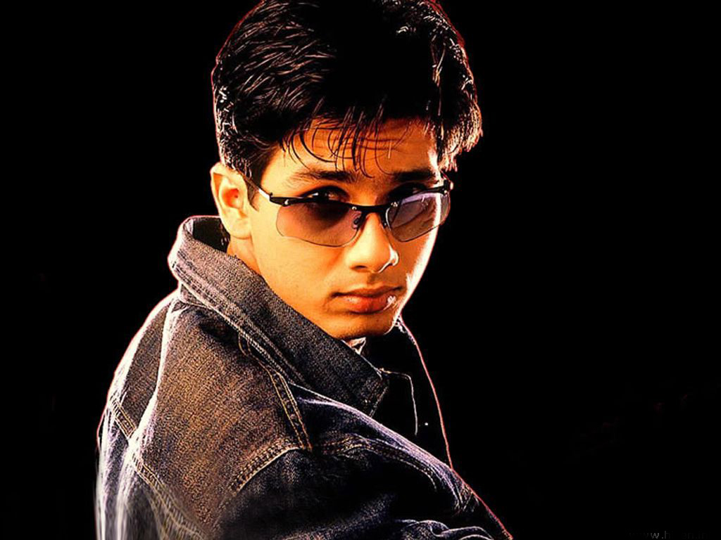 Shahid Kapoor - HD Wallpaper 