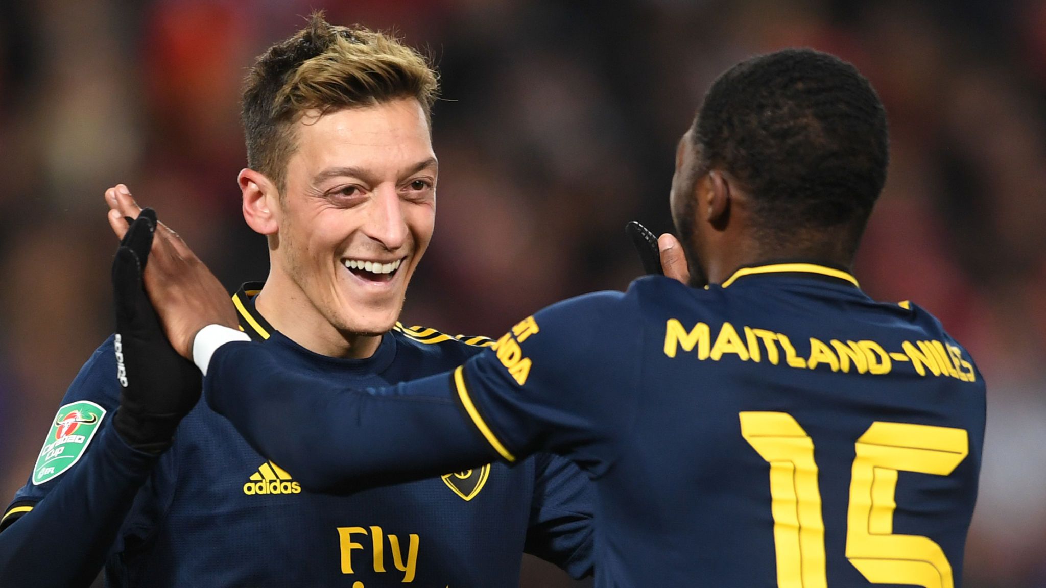 Mesut Ozil Rolled Back The Years With A Vintage Display - Arsenal Vs Liverpool 5 5 - HD Wallpaper 