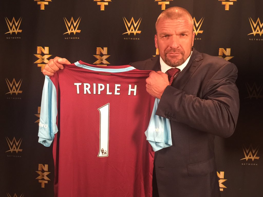 Triple H West Ham Fan - HD Wallpaper 