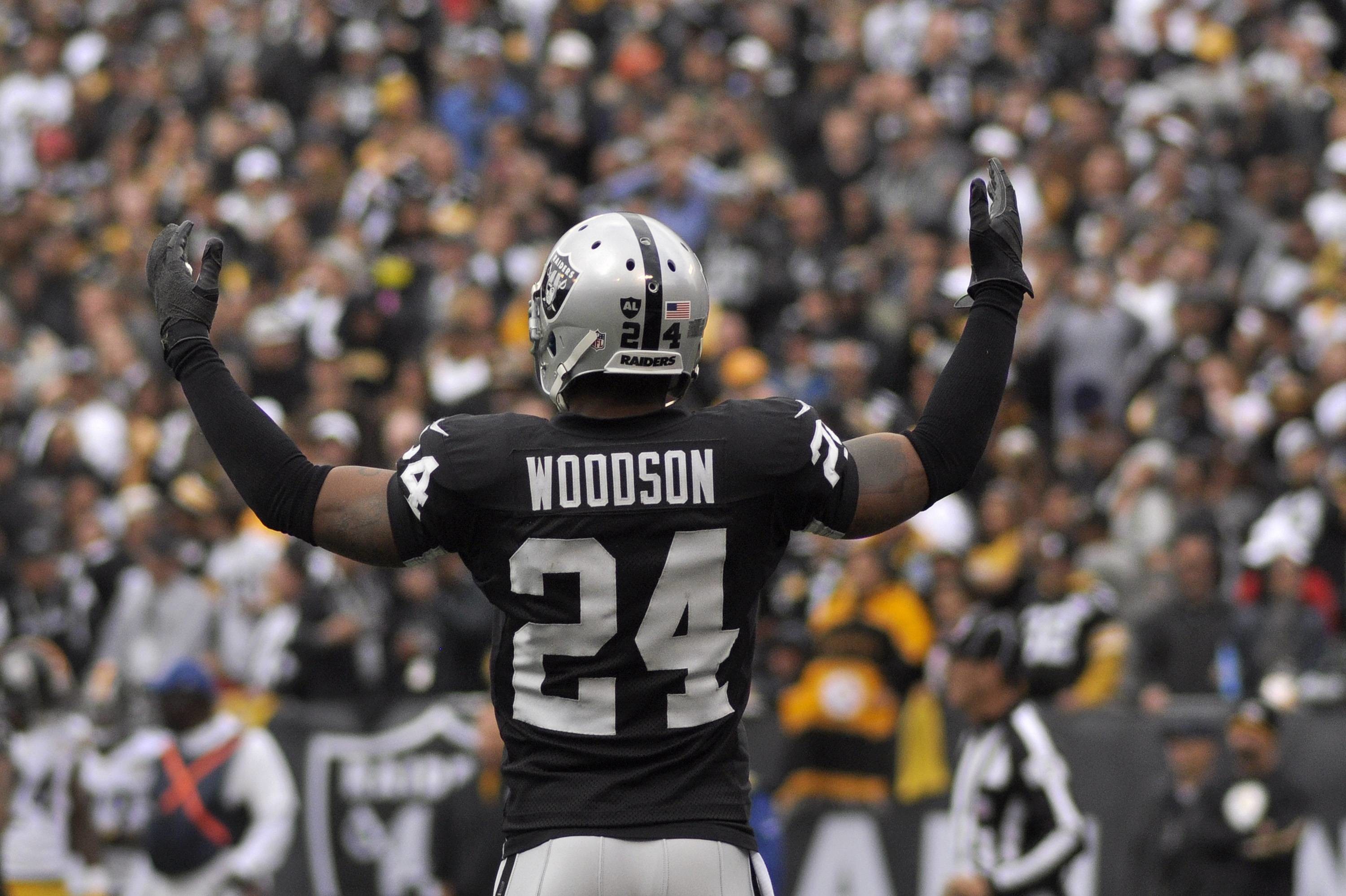 Images For > Charles Woodson Raiders 2013 
 Data Src - Raiders Wallpaper Charles Woodson - HD Wallpaper 