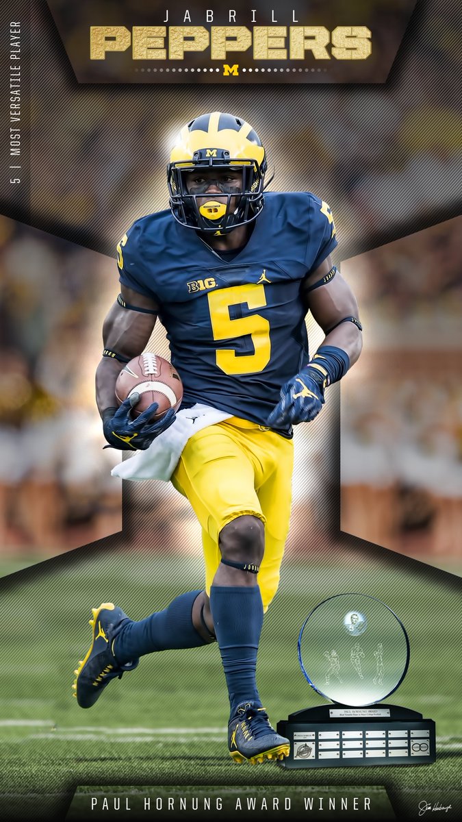 M 5 Michigan Football Players - HD Wallpaper 