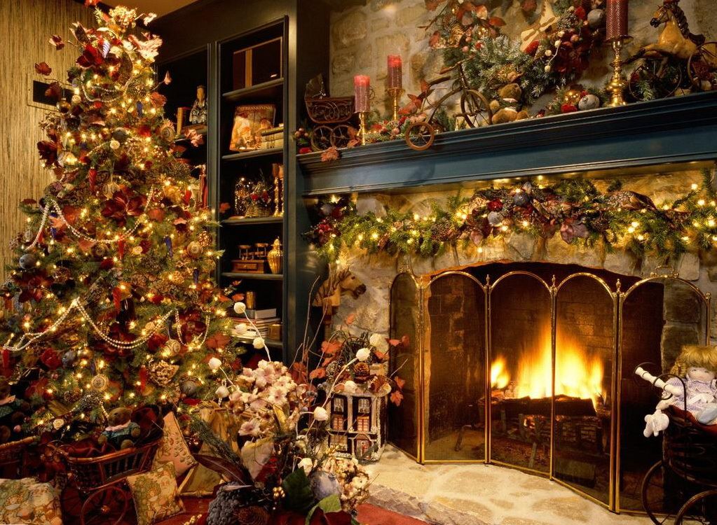 Rich People Christmas Tree - HD Wallpaper 