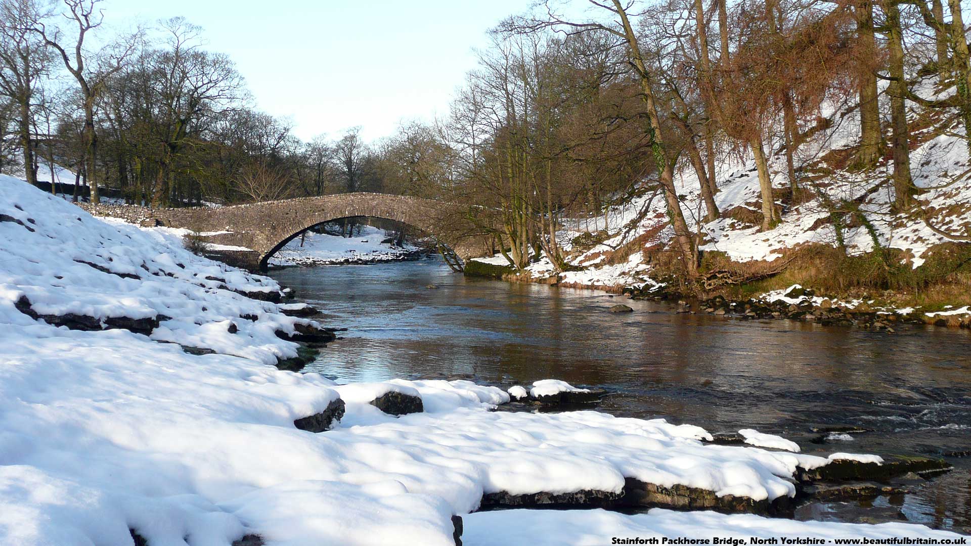 Stainforth Packhorse Bridge North Yorkshire - Yorkshire Snow - HD Wallpaper 