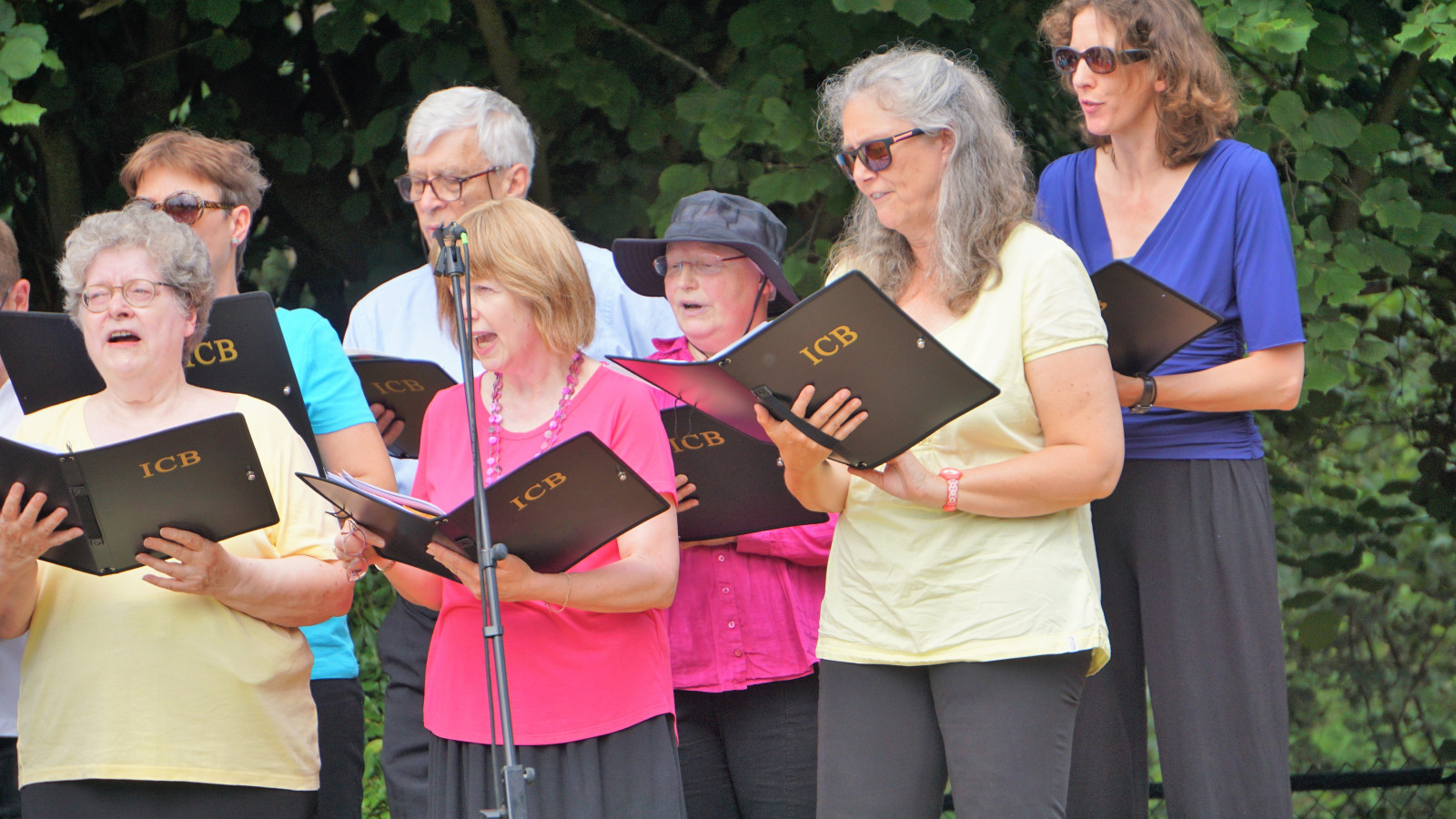 Anthony S Summer Fête - Award - HD Wallpaper 