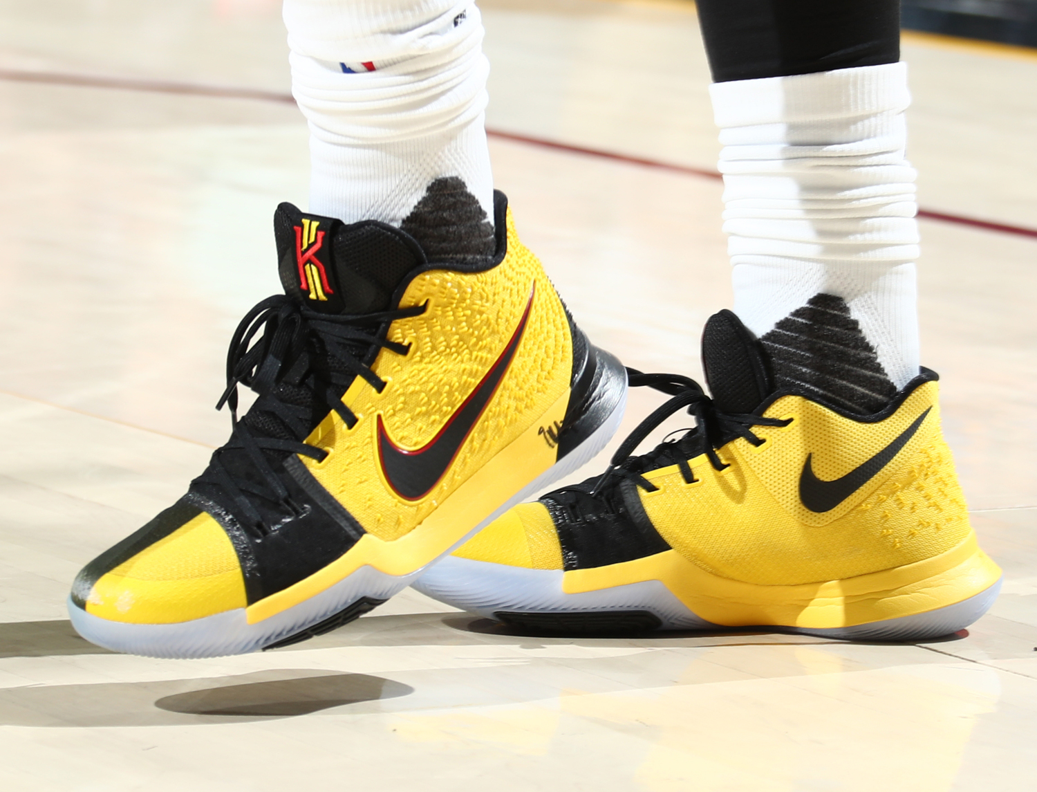 kyrie irving 3 bruce lee
