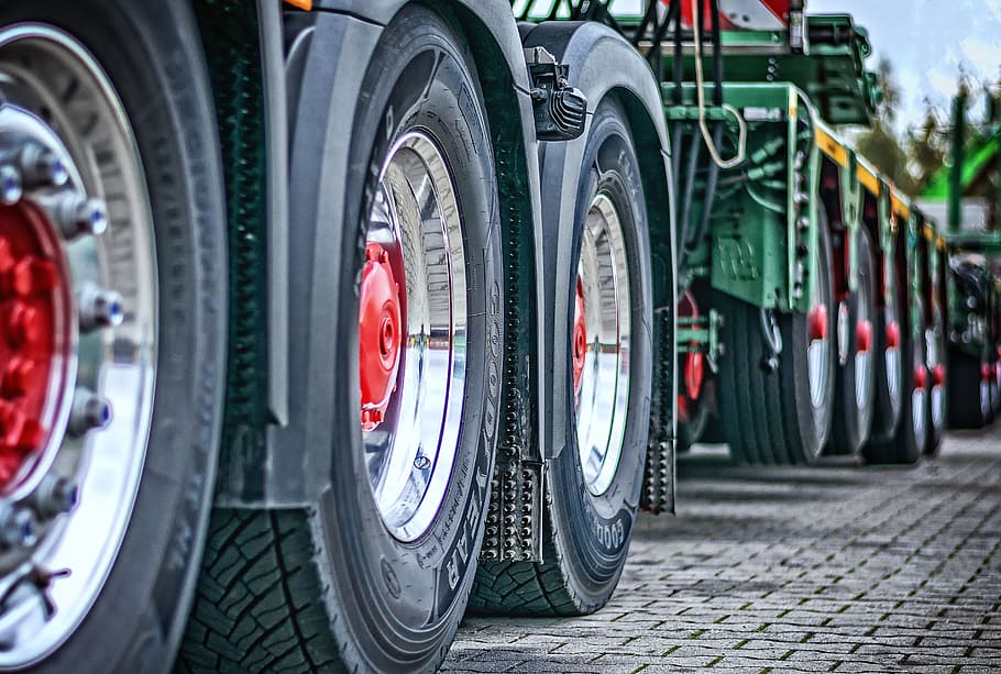 Closed Up Photography Of Trailer Wheels, Truck, Heavy - HD Wallpaper 