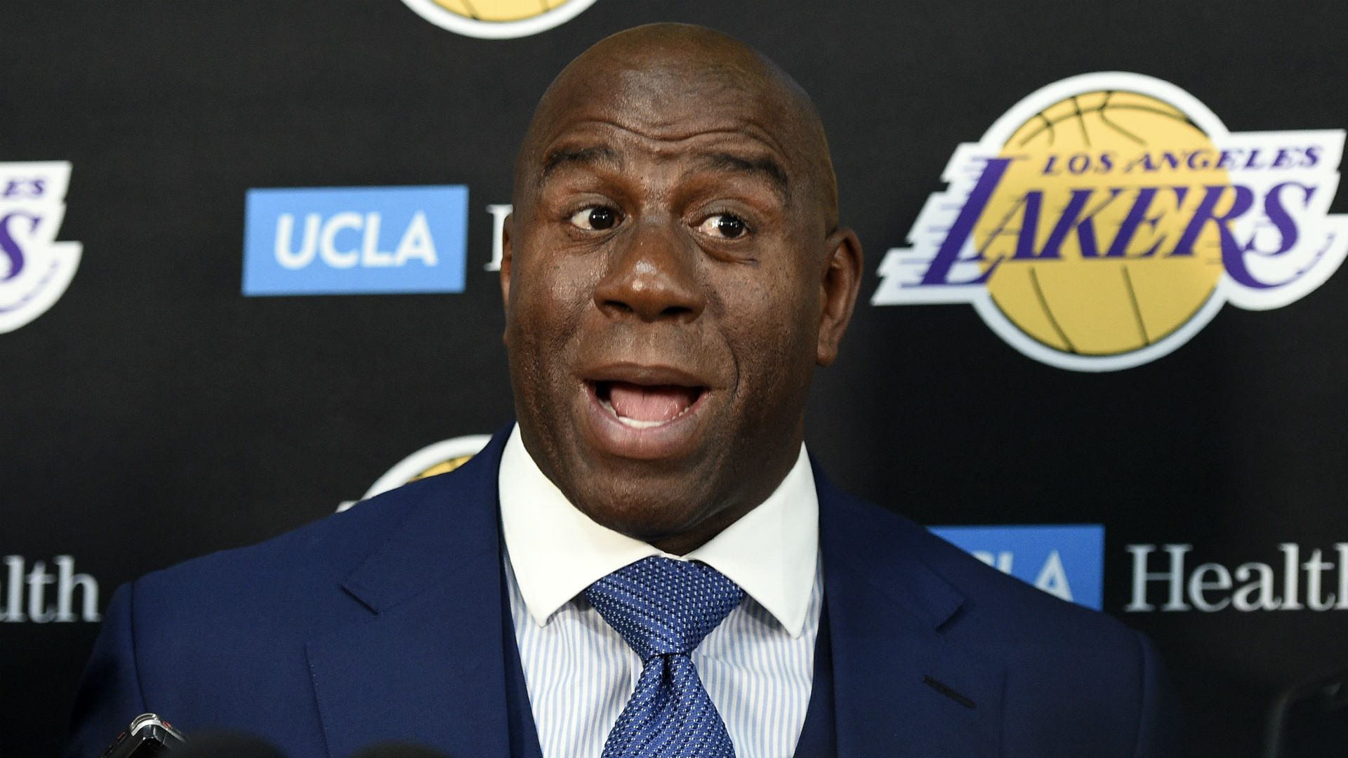 Lakers Basketball Operations President Magic Johnson - Magic Johnson 2019 - HD Wallpaper 