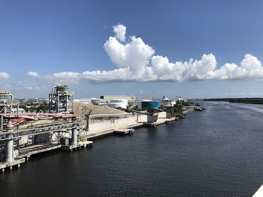 Tampa, Tampa Bay Port, Usa, Tampa Port, Tampa Florida, - River - HD Wallpaper 