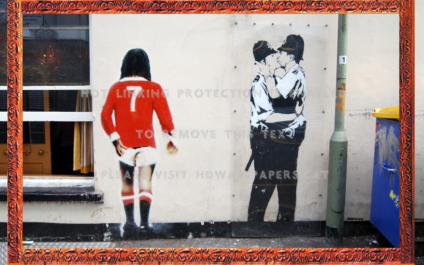 Banksy Gay Cops Street Art George Best - Brighton - HD Wallpaper 