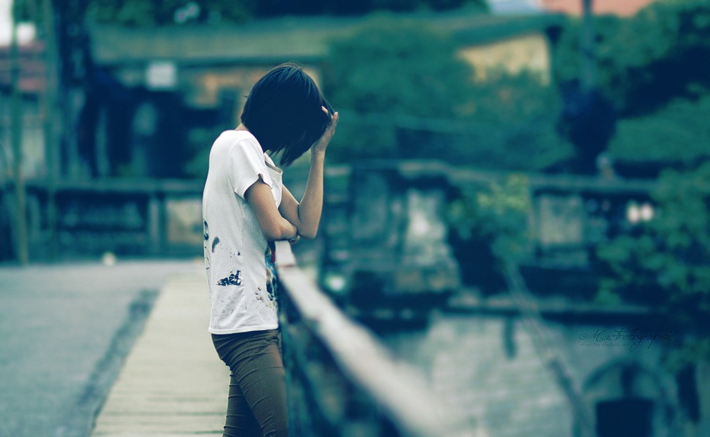 Women Sad - HD Wallpaper 