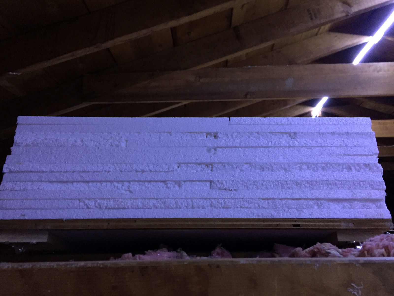 Attic Hatch With Twelve Layers Of Polystyrene Panels - Plank - HD Wallpaper 