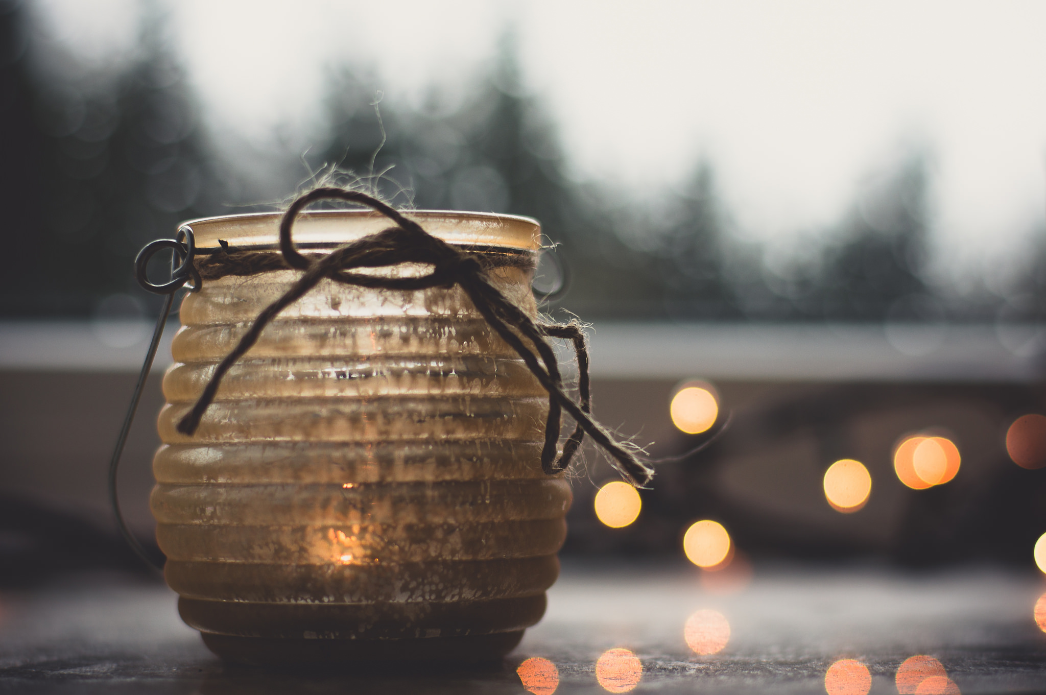 Winter Moments Wallpaper, Winter Candle Jar, Bokeh - Cosy Winter Wallpaper Hd - HD Wallpaper 