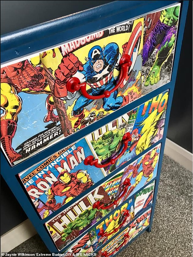 Revealing How She Used Leftover Wallpaper From Her - Spider-man - HD Wallpaper 