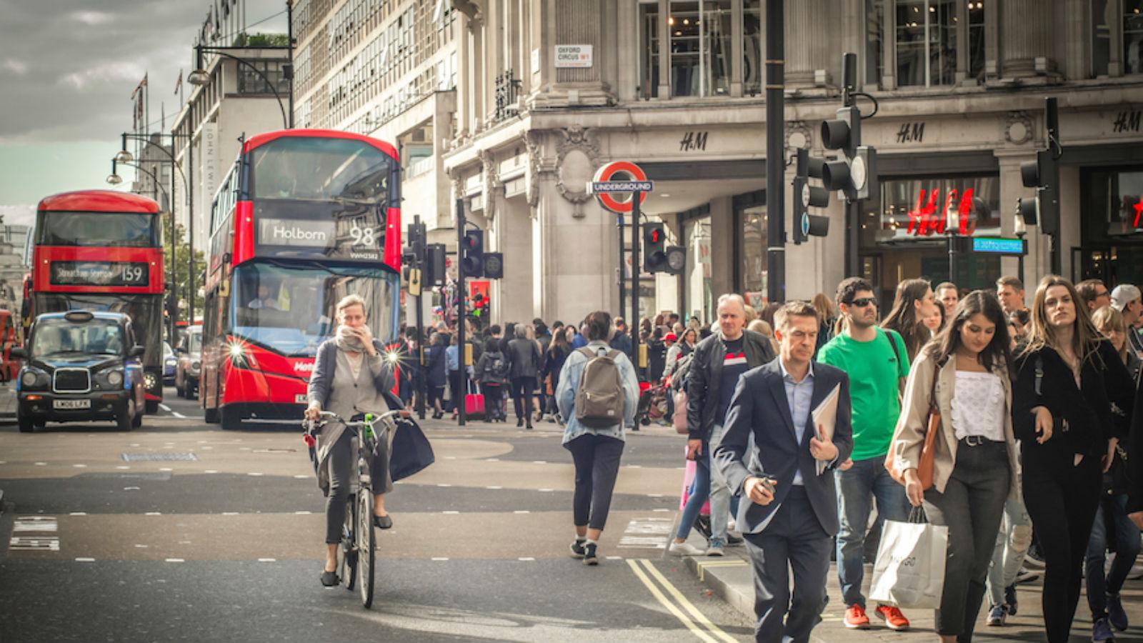 Oxford Street - HD Wallpaper 