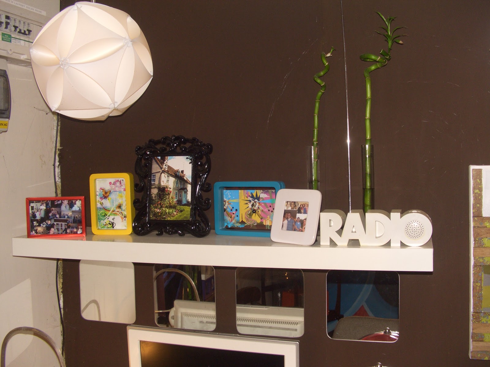 Shelf - HD Wallpaper 