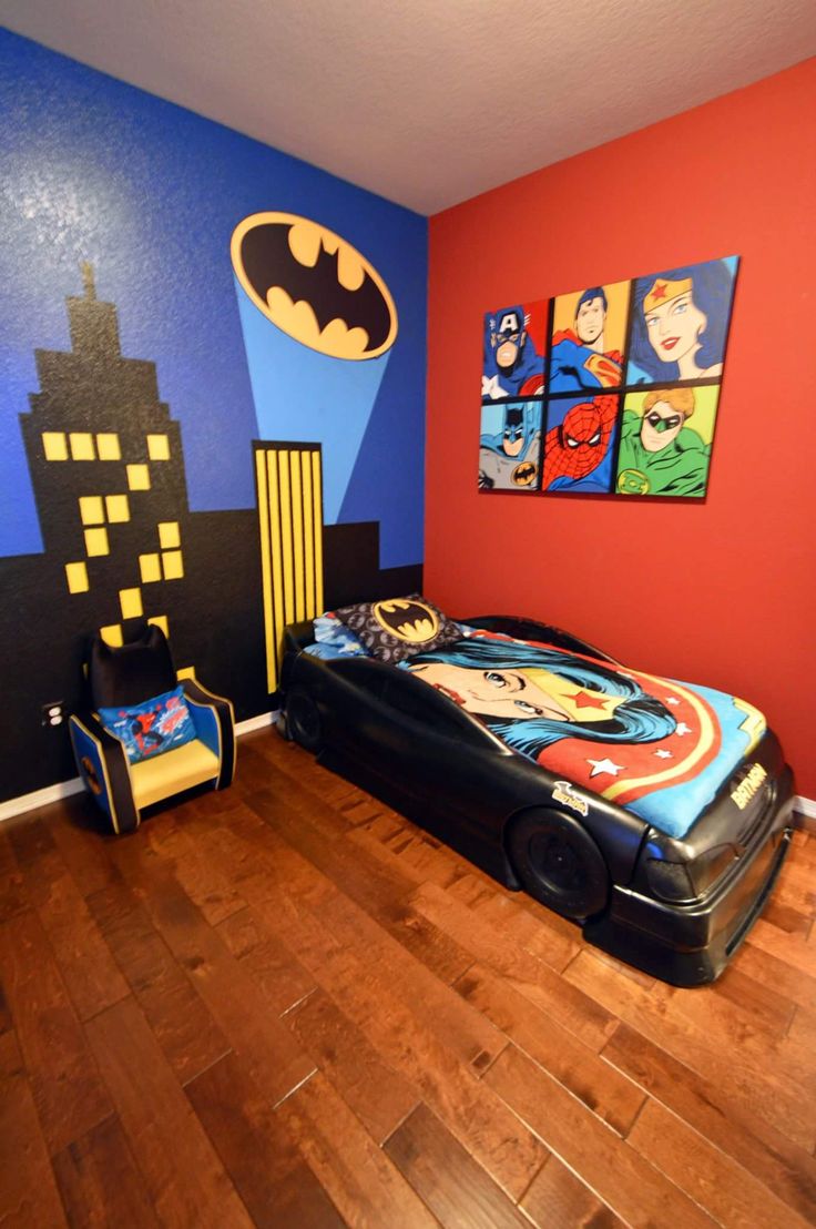 Bedroom With Woode Floor, White Ceiling, Red Wall With - Superhero Room Paint Ideas - HD Wallpaper 