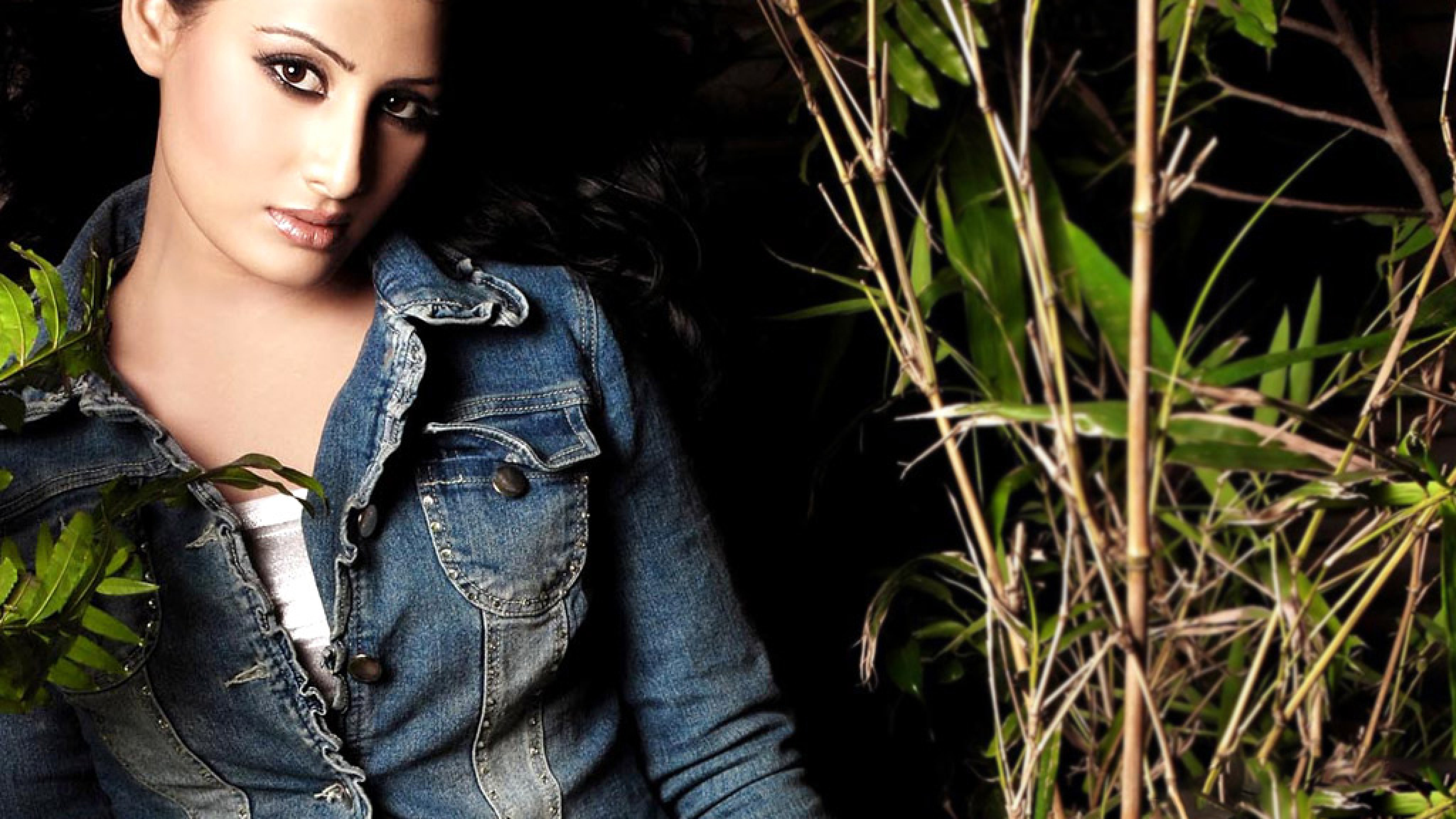 Arjumman Mughal - HD Wallpaper 