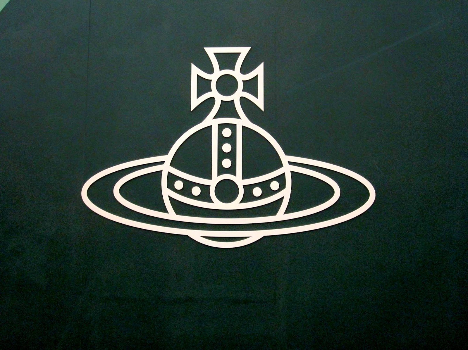 Vivienne Westwood Black T Shirt Logo - HD Wallpaper 