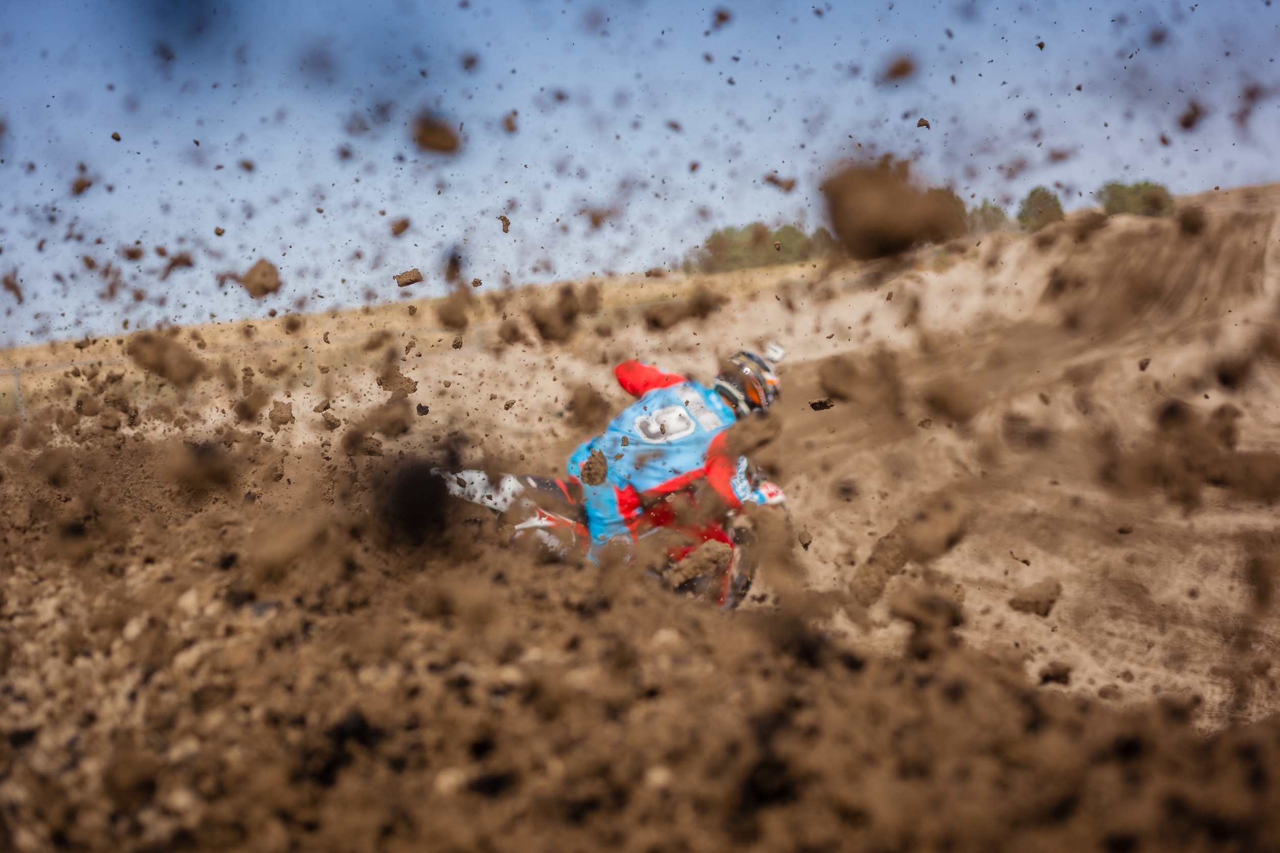 Dirt Bike Mud - HD Wallpaper 