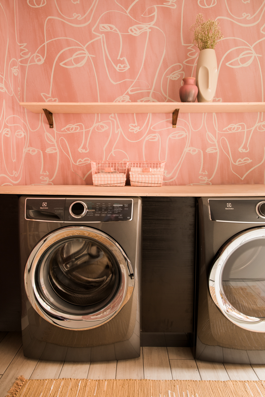 Laundry Room - HD Wallpaper 