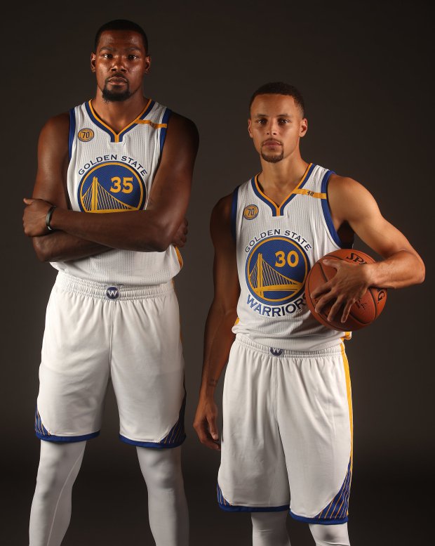 Stephen Curry And Kevin Durant Wallpaper - Golden State Warriors Stephen Curry And Kevin Durant - HD Wallpaper 