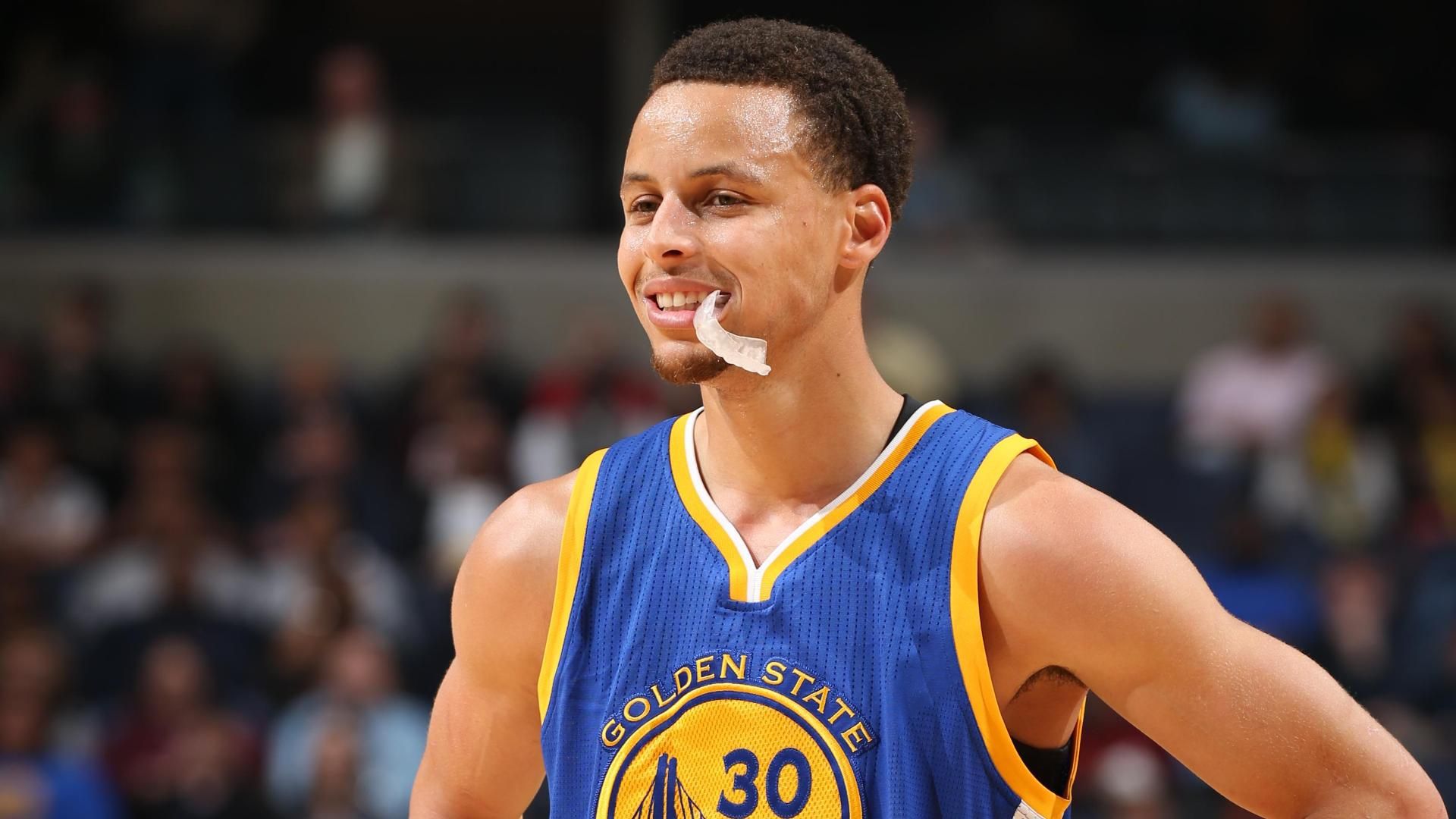 Stephen Curry's Mouth Guard Chewing - HD Wallpaper 